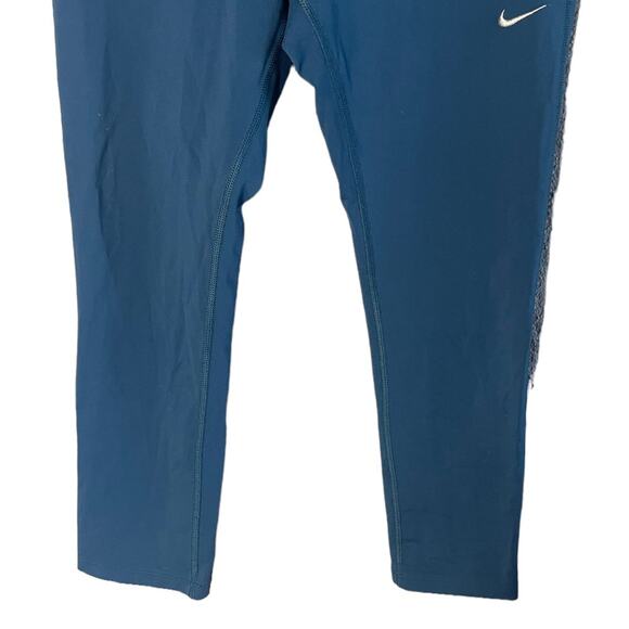 Nike Women’s Size Small Dri-Fit Capri Running Leggings Teal - Picture 4 of 7